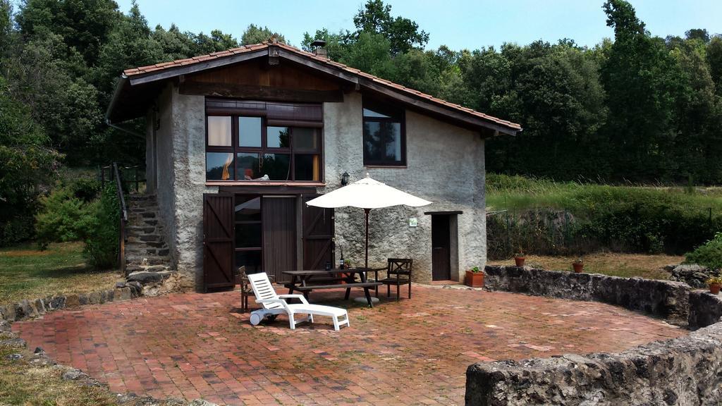 Can Janot Villa Olot Eksteriør billede